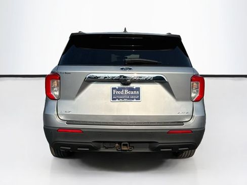 Certified 2021 Ford Explorer XLT w/ Class III Trailer Tow Package AWD/4WD image 9