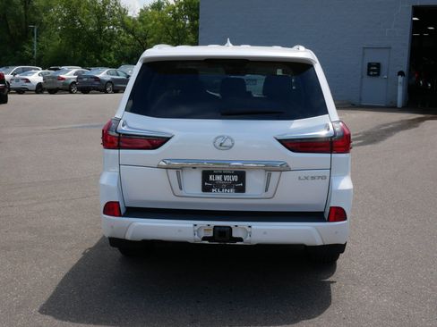 Used 2021 Lexus LX 570 4WD w/ Luxury Package image 6