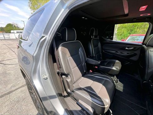 Used 2023 Chevrolet Traverse Premier w/ Redline Edition AWD/4WD image 15