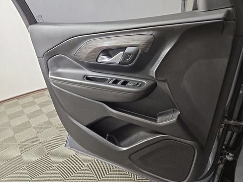 Used 2020 GMC Terrain SLT w/ Elevation Edition FWD image 30