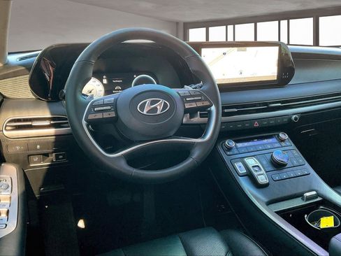 Used 2023 Hyundai Palisade Limited w/ Cargo Package image 8