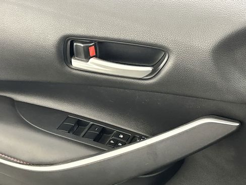 Used 2025 Toyota Corolla SE image 19