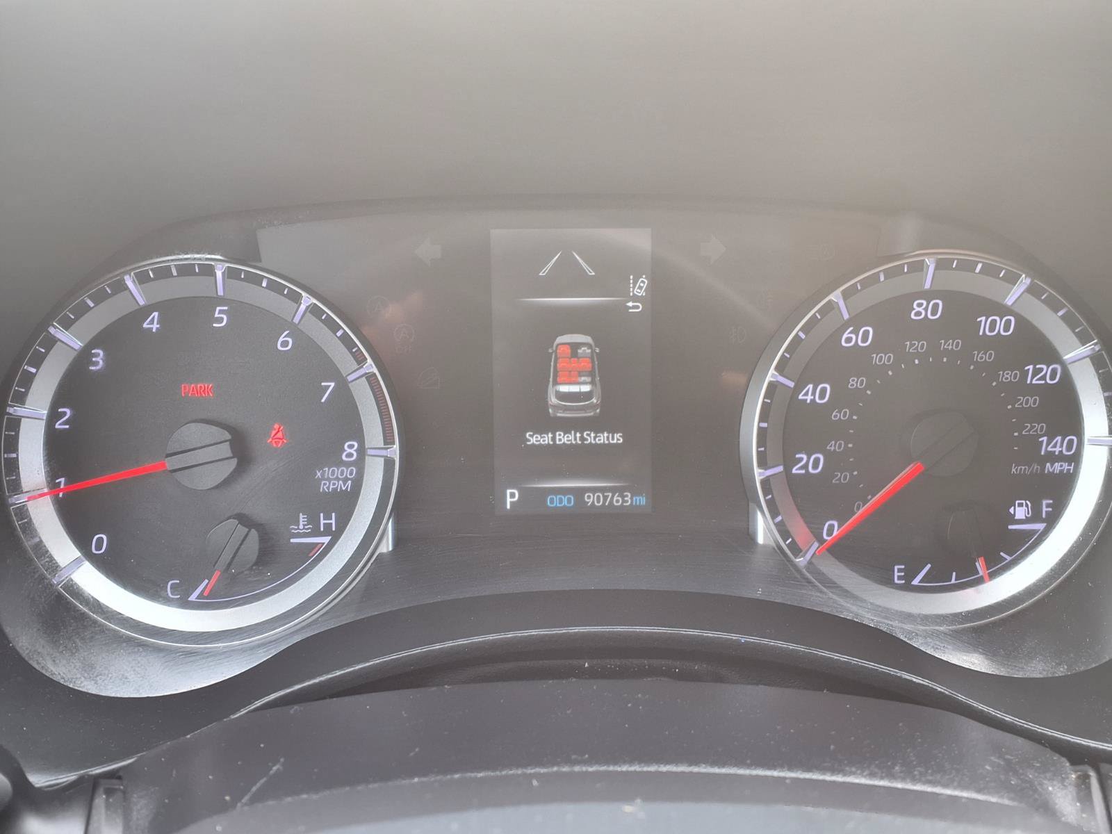 Used 2022 Toyota Highlander LE FWD image 12