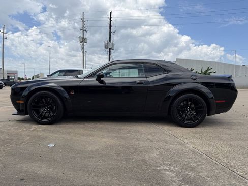 Used 2023 Dodge Challenger R/T Scat Pack RWD image 6