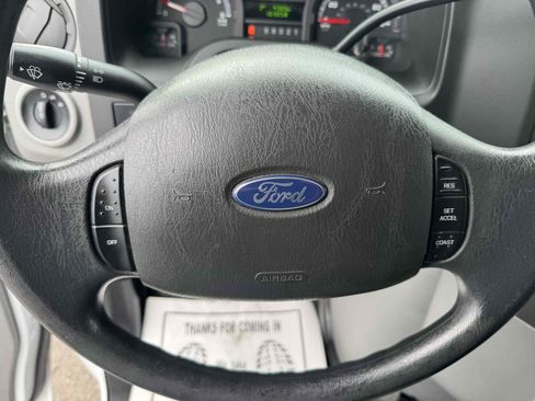 Used 2013 Ford E-150 and Econoline 150 image 11