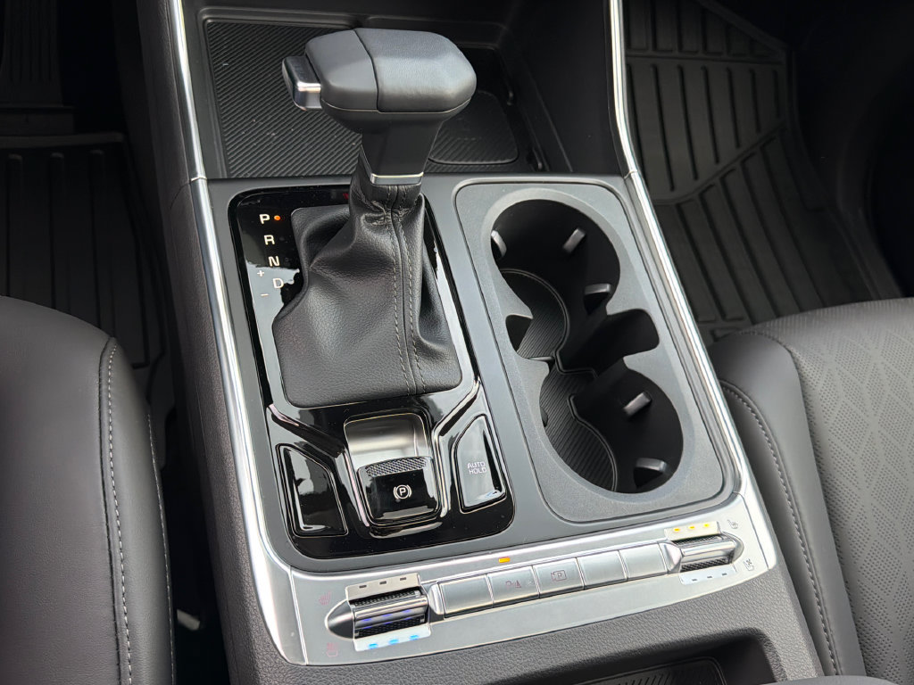 New 2027 Kia Carnival SX w/ Dark Edition Package FWD image 30