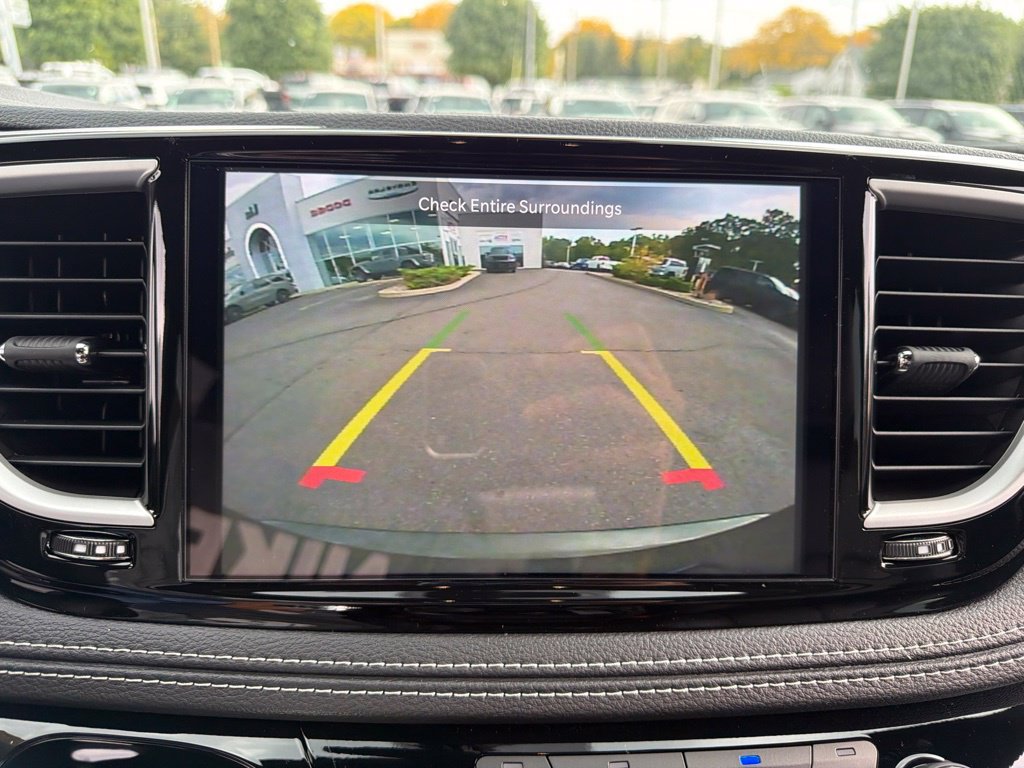 New 2027 Chrysler Pacifica Select AWD/4WD image 24