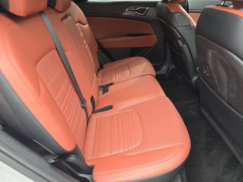 Used 2023 Kia Sportage SX image 21