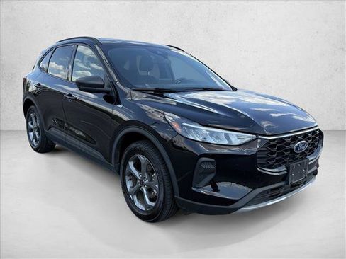 Used 2025 Ford Escape ST-Line AWD/4WD image 3