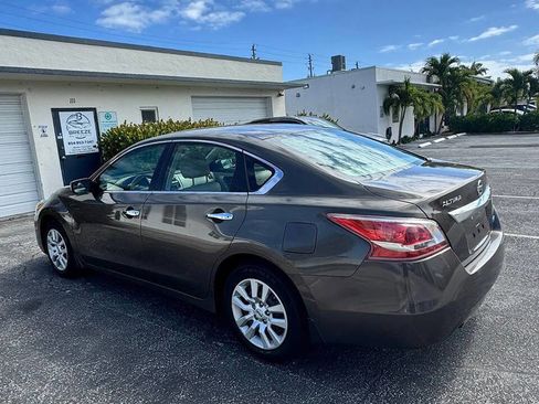 Used 2013 Nissan Altima 2.5 S FWD image 4