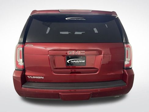 Used 2016 GMC Yukon SLT w/ HD Trailering Package image 7