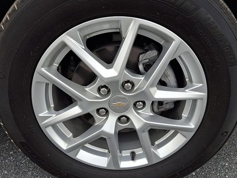 Used 2024 Chevrolet Equinox LS FWD image 10
