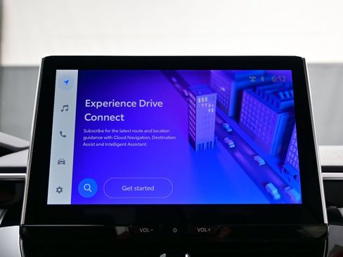 Used 2025 Toyota Corolla SE w/ SE Premium Package AWD/4WD image 19