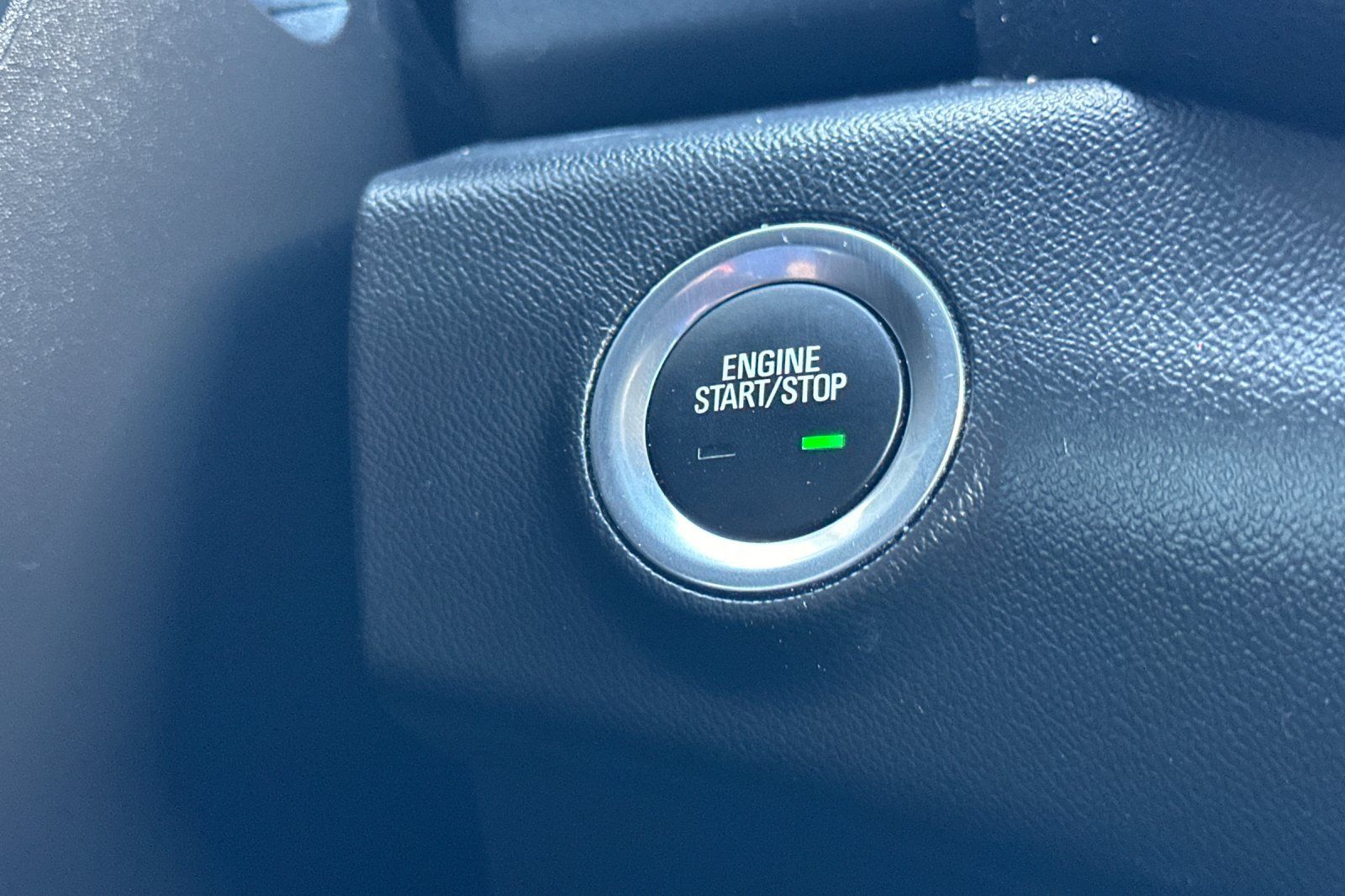 Used 2023 GMC Terrain SLT AWD/4WD image 22