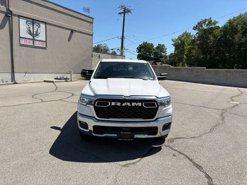 Used 2025 RAM 1500 Big Horn AWD/4WD image 9