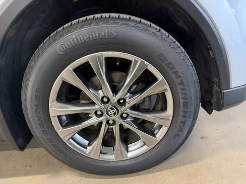 Used 2018 Toyota RAV4 Limited w/ All Weather Liner Package AWD/4WD image 29