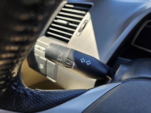 Used 2010 Honda Civic EX-L image 41