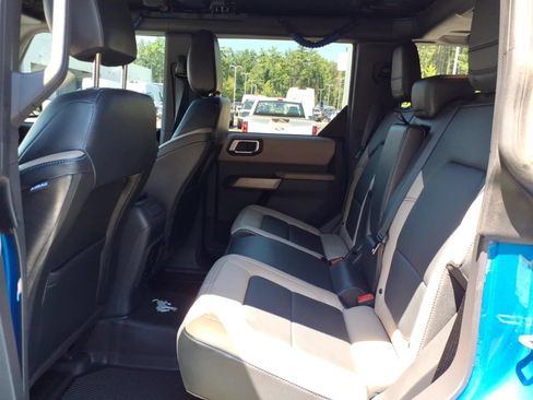 Used 2023 Ford Bronco Wildtrak AWD/4WD image 33