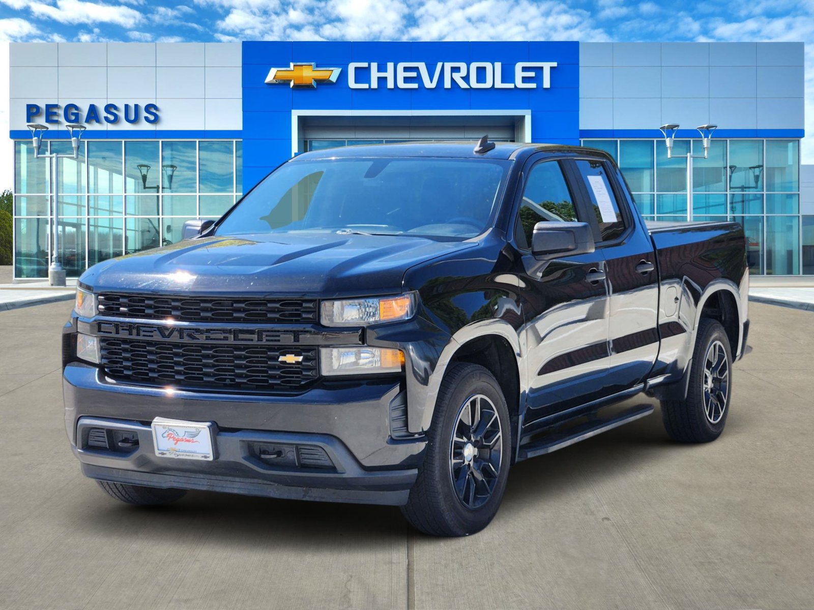 Certified 2020 Chevrolet Silverado 1500 Custom w/ Custom Value Package RWD image 2