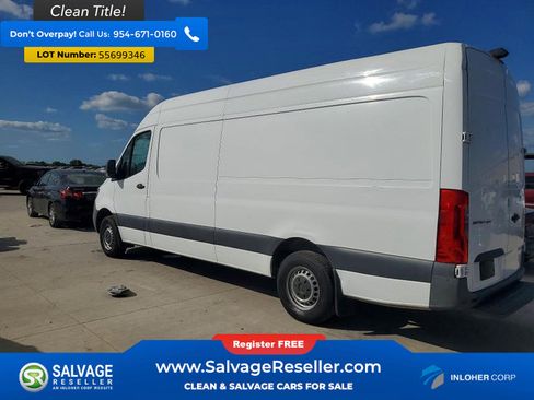 Used 2021 Mercedes-Benz Sprinter 2500 image 3