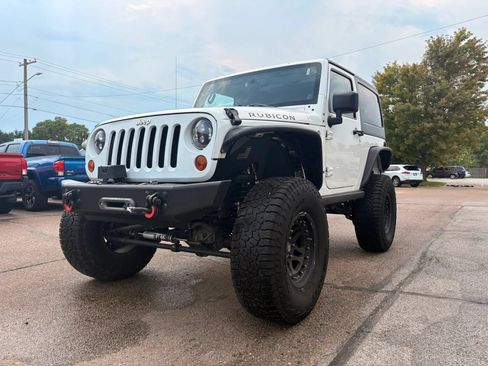 Used 2013 Jeep Wrangler Rubicon w/ PWR Convenience Group AWD/4WD image 4