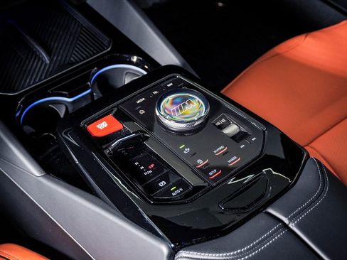 Used 2025 BMW M5 w/ Carbon Package image 29