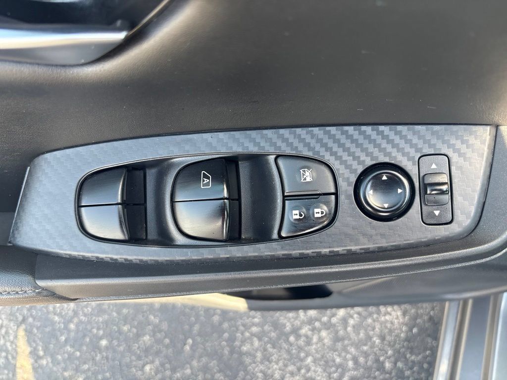 Used 2024 Nissan Sentra SV FWD image 22