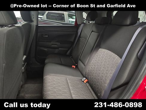 Used 2025 Mitsubishi Outlander Sport AWD image 23