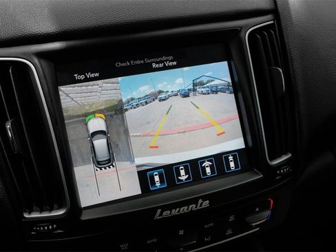 Used 2019 Maserati Levante Base image 23