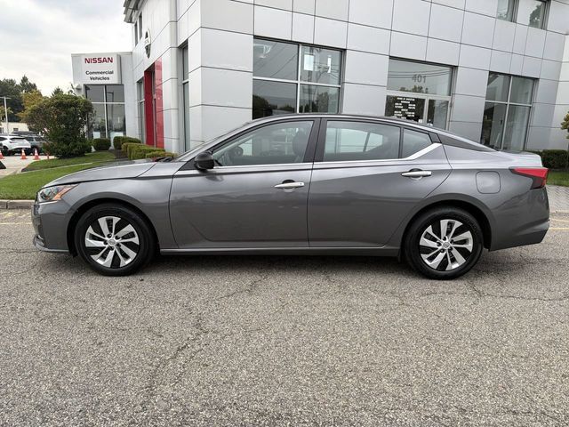 Certified 2025 Nissan Altima 2.5 S FWD image 5