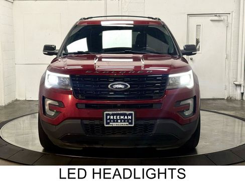 Used 2017 Ford Explorer Sport w/ Equipment Group 401A AWD/4WD image 3