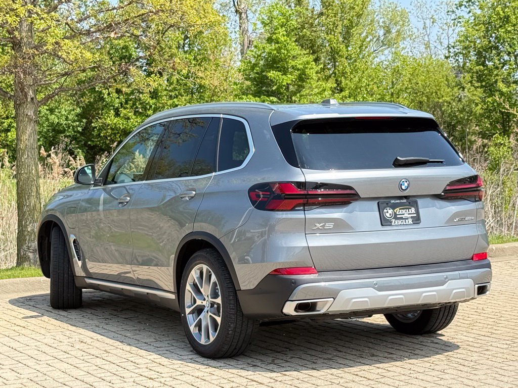 Used 2026 BMW X5 xDrive50e w/ Climate Comfort Package AWD/4WD image 6