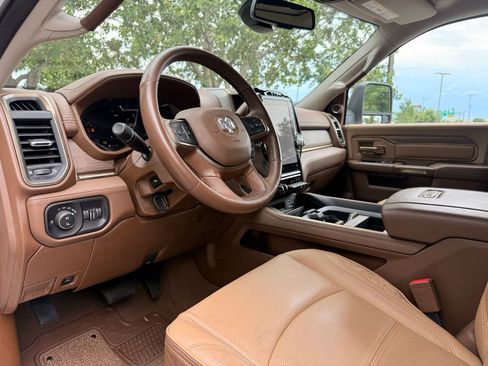 Used 2024 RAM 2500 Limited AWD/4WD image 9