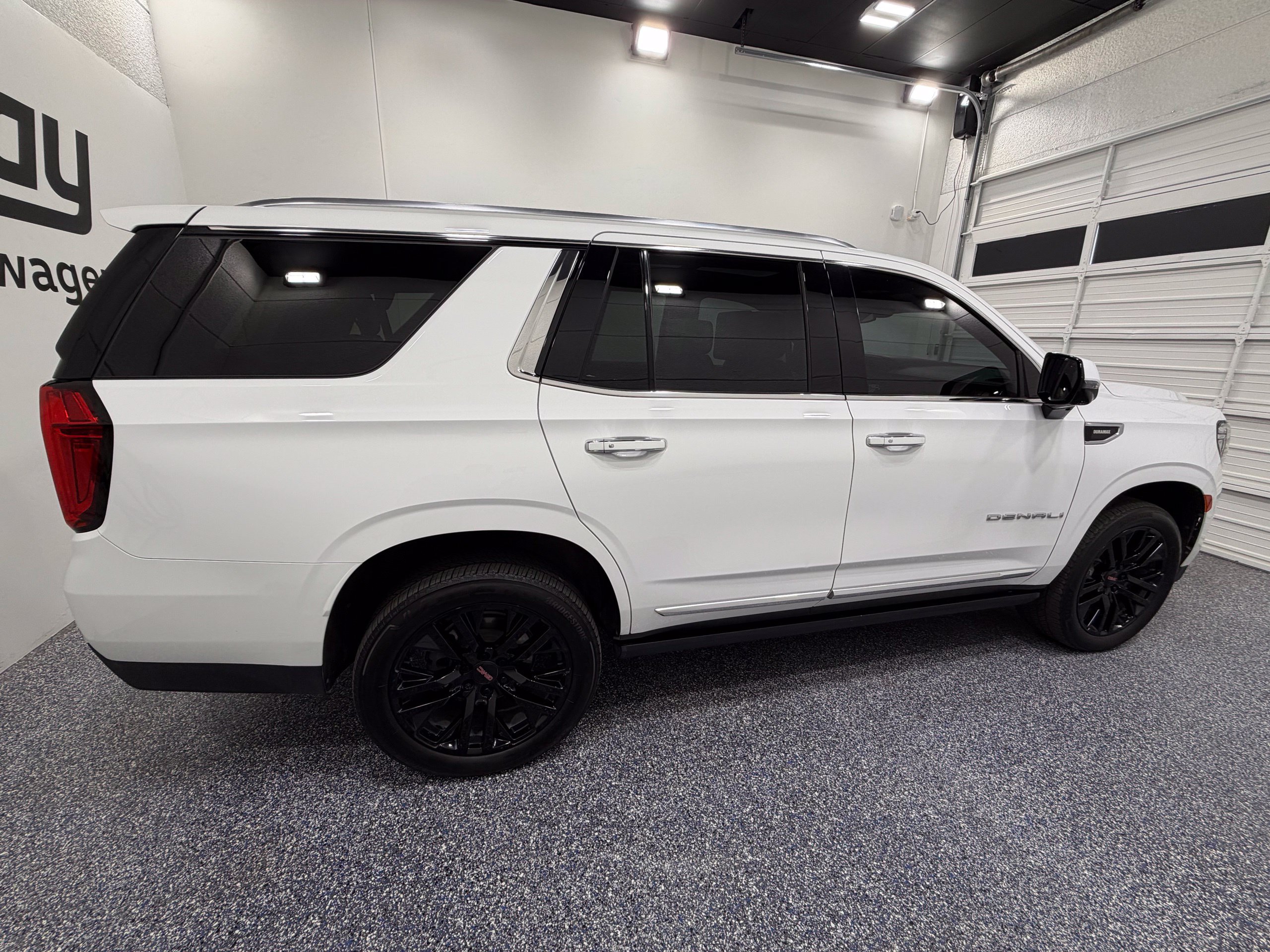 Used 2021 GMC Yukon Denali AWD/4WD image 10