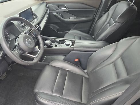 Used 2023 Nissan Rogue SV image 15