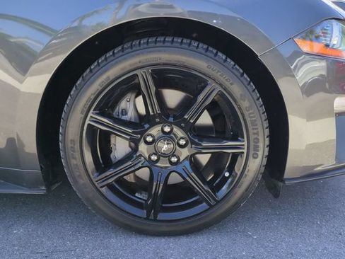 Used 2020 Ford Mustang GT w/ Black Accent Package RWD image 11