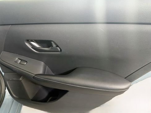 Used 2025 Nissan Sentra SV FWD image 27
