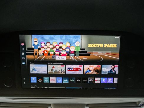 Used 2023 Mercedes-Benz Sprinter 3500 w/ Parking Package image 74