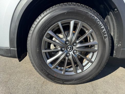 Used 2019 MAZDA CX-5 Touring FWD image 11