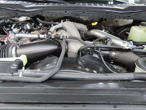 Used 2023 Ford F250 Lariat w/ Lariat Ultimate Package image 35