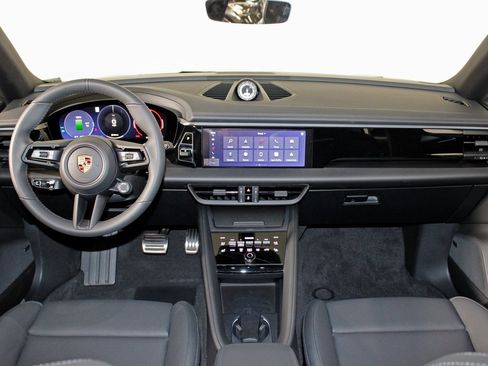 Certified 2025 Porsche Macan 4S Electric image 22