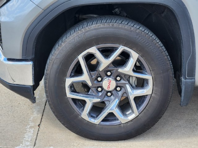 Used 2024 GMC Sierra 1500 SLT RWD image 10