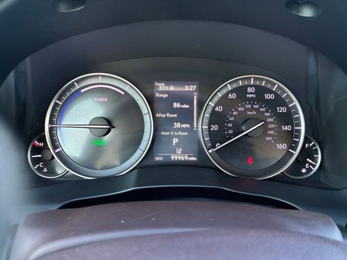 Used 2018 Lexus ES 300h image 27