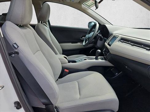 Used 2021 Honda HR-V EX image 18