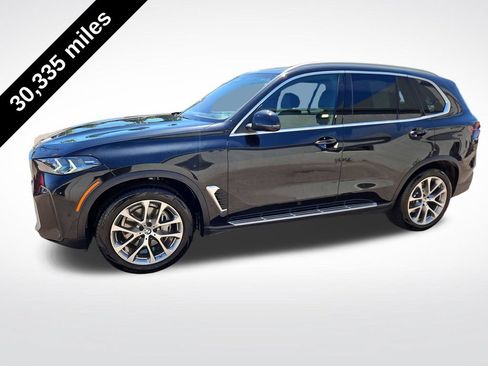 Used 2024 BMW X5 xDrive40i AWD/4WD image 3