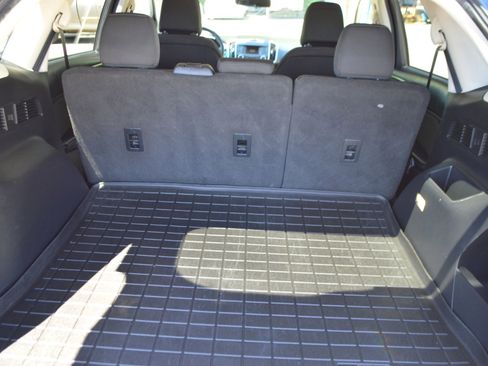 Used 2015 Ford Edge SEL FWD image 21
