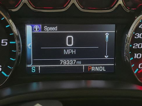Used 2018 Chevrolet Silverado 1500 LTZ RWD image 8