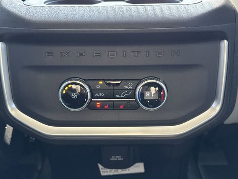 New 2026 Ford Expedition Max Platinum image 25