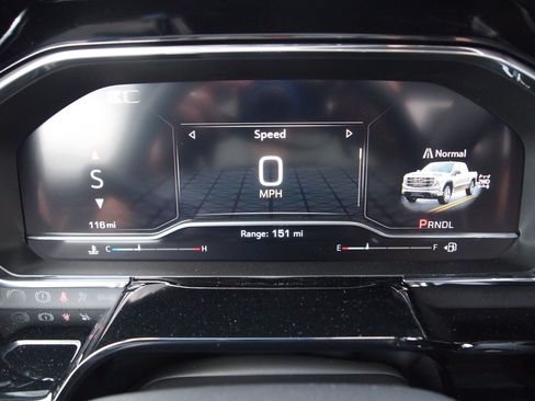 Used 2025 GMC Sierra 1500 Elevation image 18