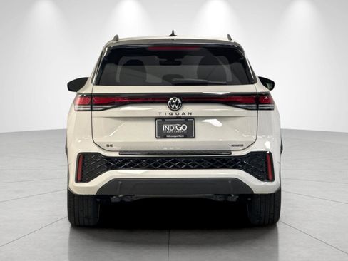 New 2026 Volkswagen Tiguan SE R-Line AWD/4WD image 4